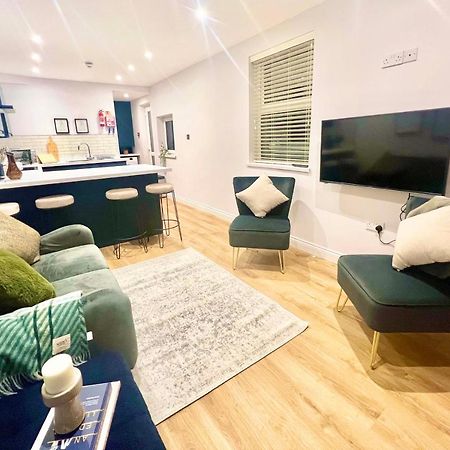 Gorgeous Newly Renovated 2 Double Bed Flat Lejlighed Swansea Eksteriør billede