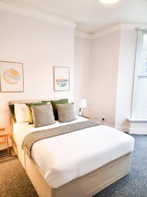 Gorgeous Newly Renovated 2 Double Bed Flat Lejlighed Swansea Eksteriør billede