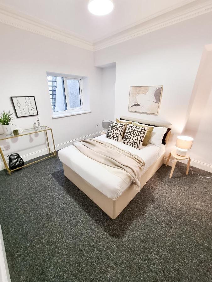 Gorgeous Newly Renovated 2 Double Bed Flat Lejlighed Swansea Eksteriør billede
